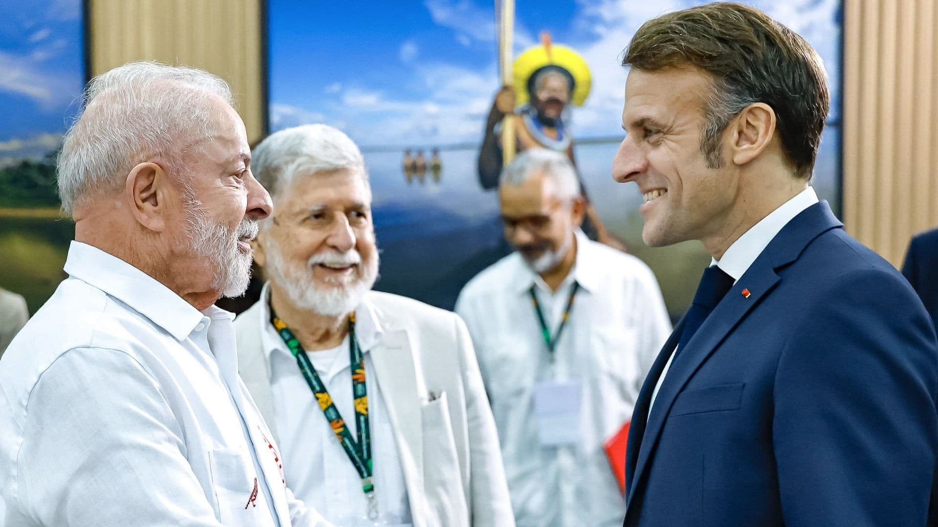 Lula e Macron se encontram na COP 30.
