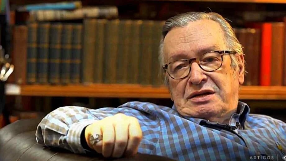 Olavo de Carvalho completaria 79 anos hoje. Relembre algumas de suas principais ideias