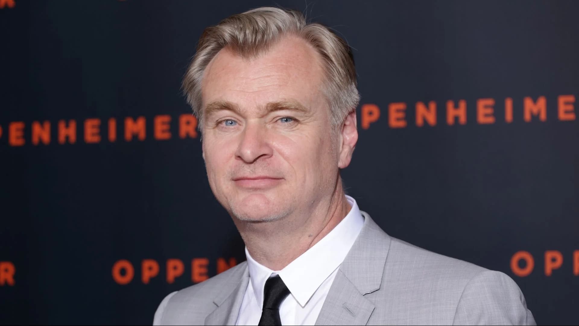 Nolan tem um irmão acusado de ser um assassino de alguél