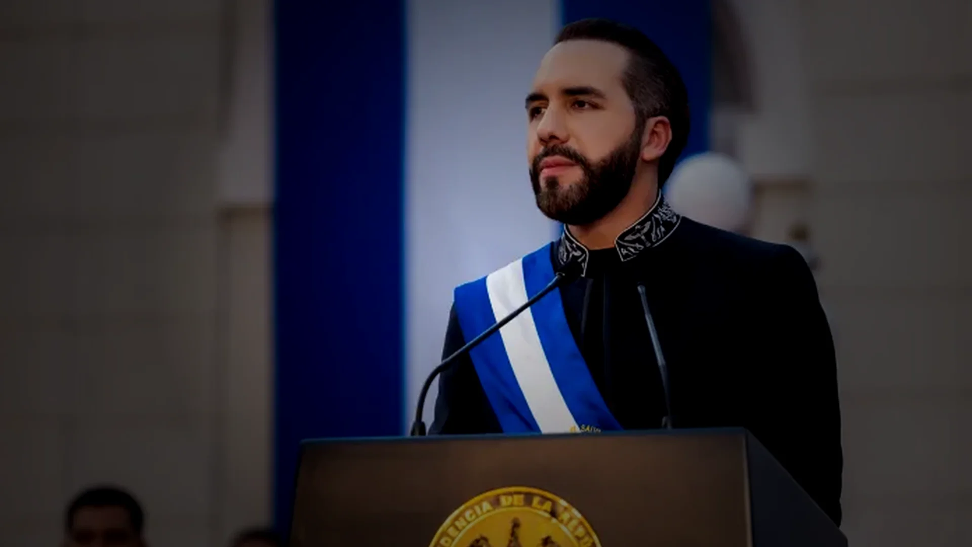 Nayib Bukele chegou à Presidência prometendo romper com o sistema tradicional e restaurar a segurança.