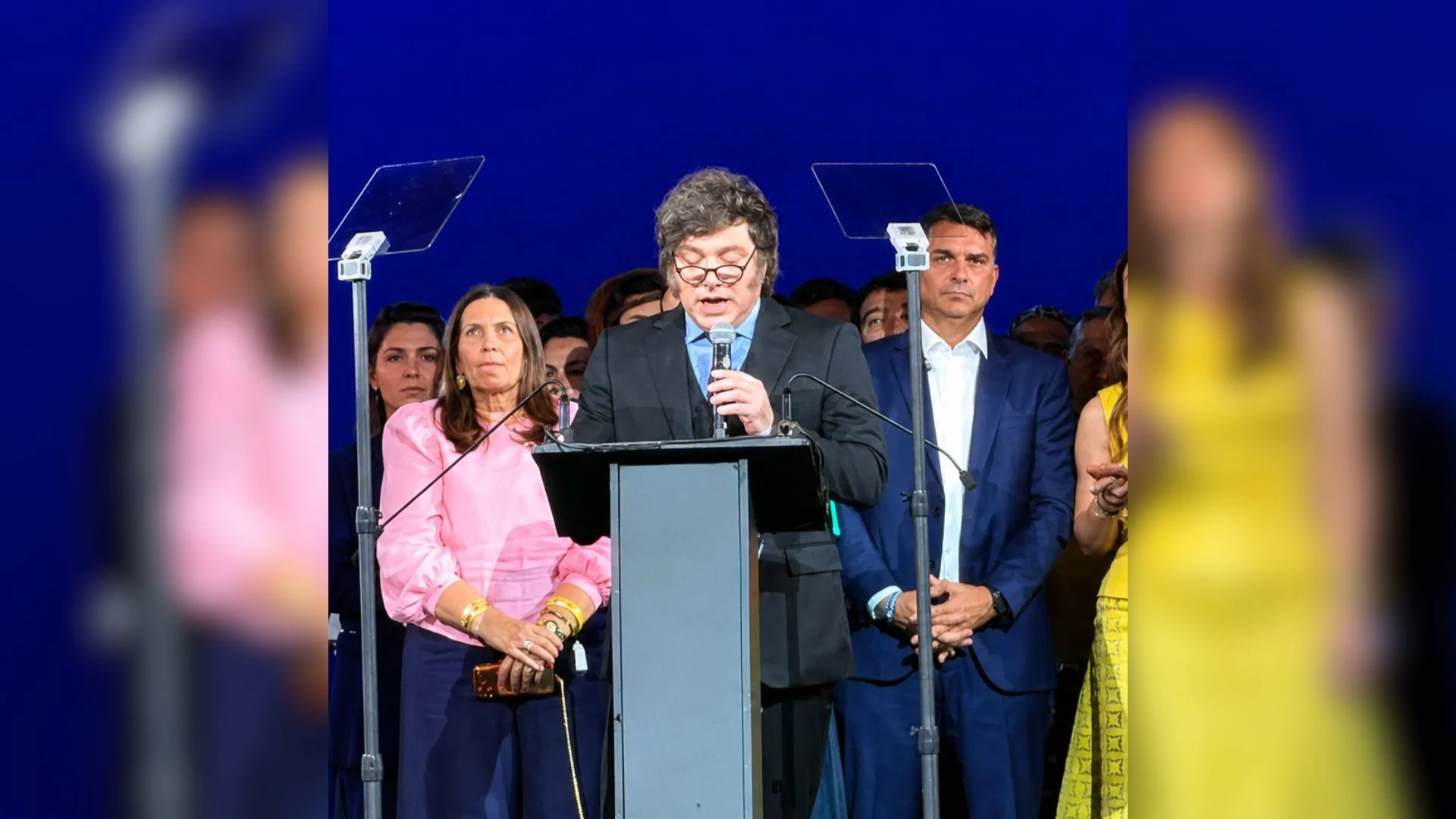 Javier Milei no lançamento da campanha de Flávio Bolsonaro