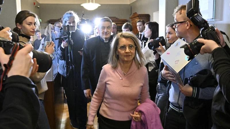 parlamentar e bispo que foram condenados após panfleto ser considerado discurso do ódio