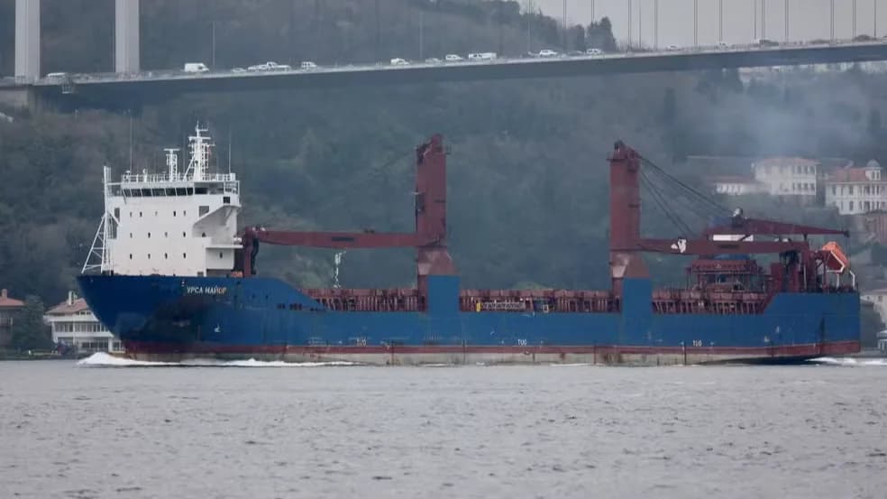 Navio russo afundado