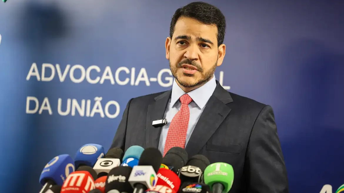 Jorge messias, indicado de lula para ser novo ministro do STF. Senador diz que foi intimidado para apoiar a indicação