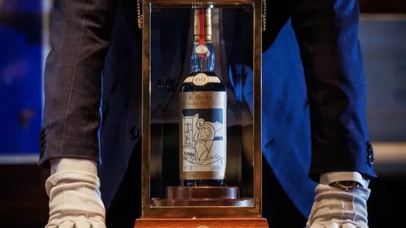 ImaImagem de uma garrafa de Macallan 1926, a bebida mais cara do mundo