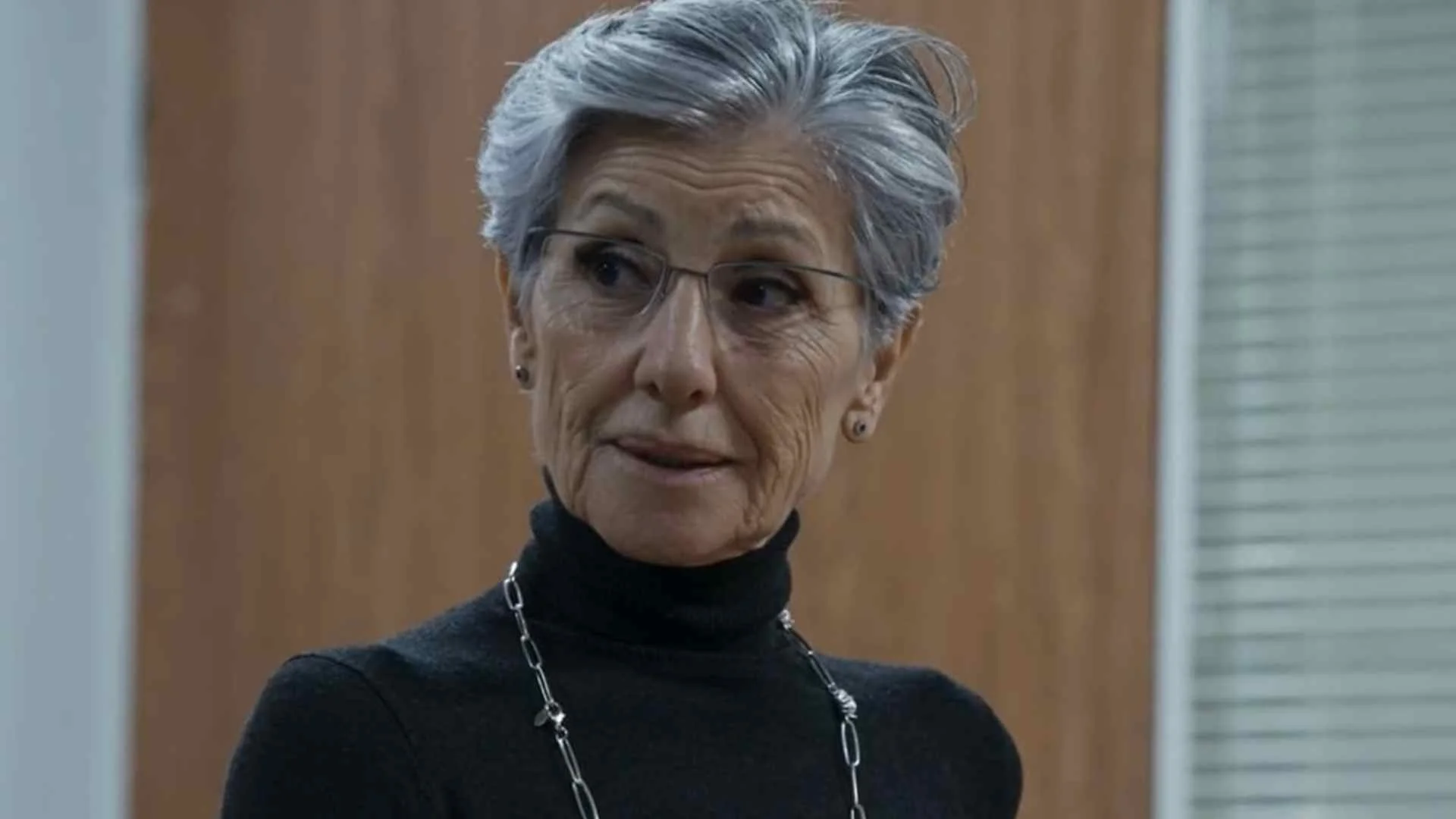 Cassia kis é investigada por MP após briga com trans dentro de banheiro feminino