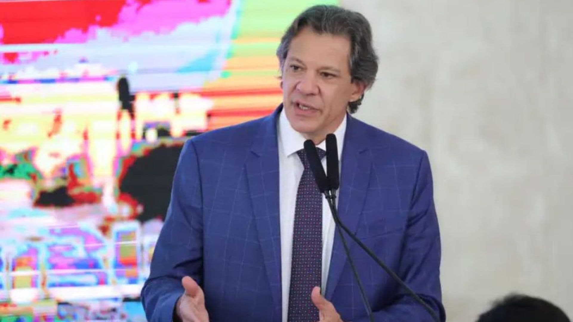 Haddad pacote de corte de gastos