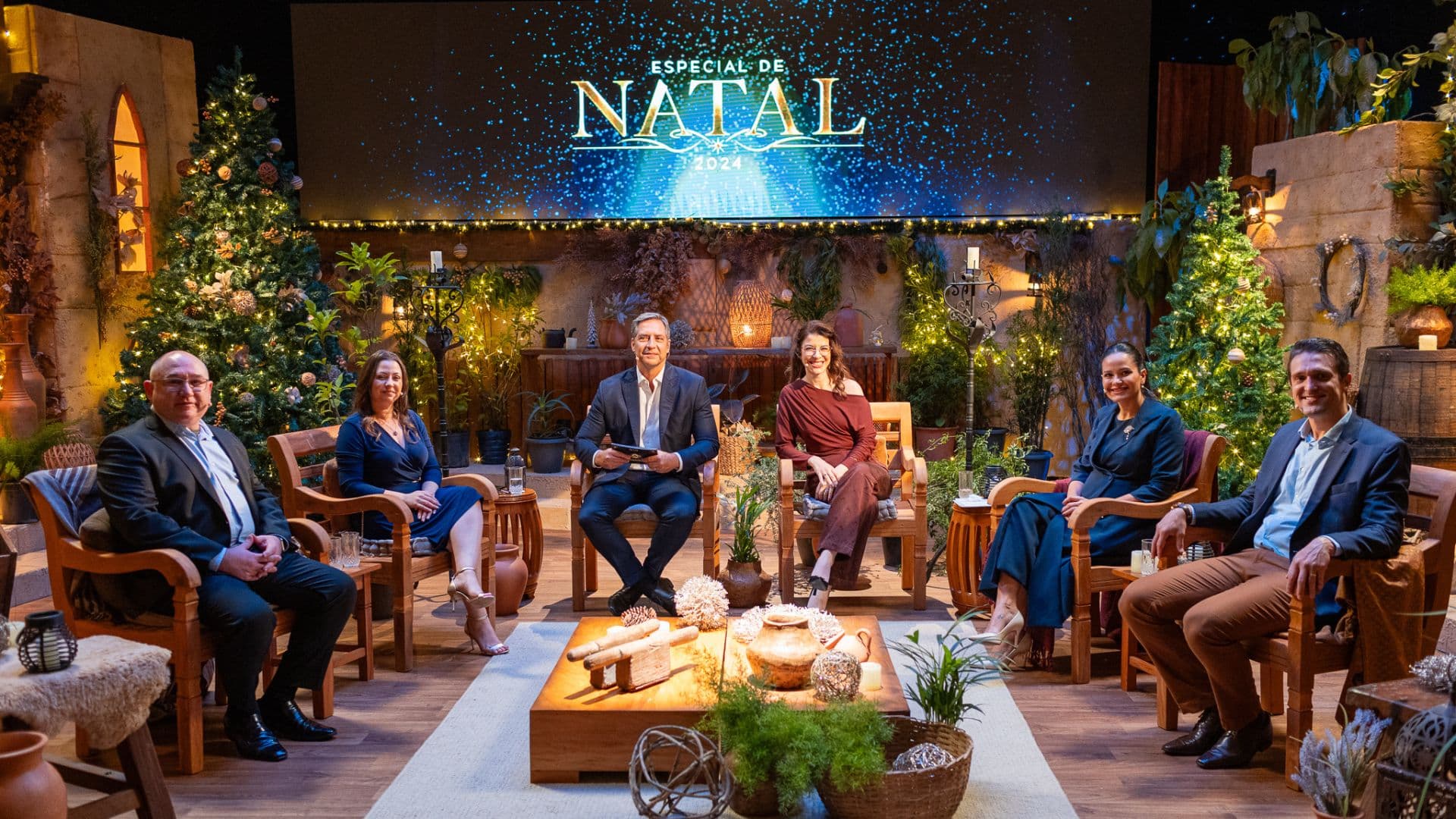 Mais de 60 mil pessoas assistiram ao vivo. O programa contou com nomes como Frei Gilson, Elomar, e Victor Salles. Especial de Natal de 2024. Foto: Brasil Paralelo