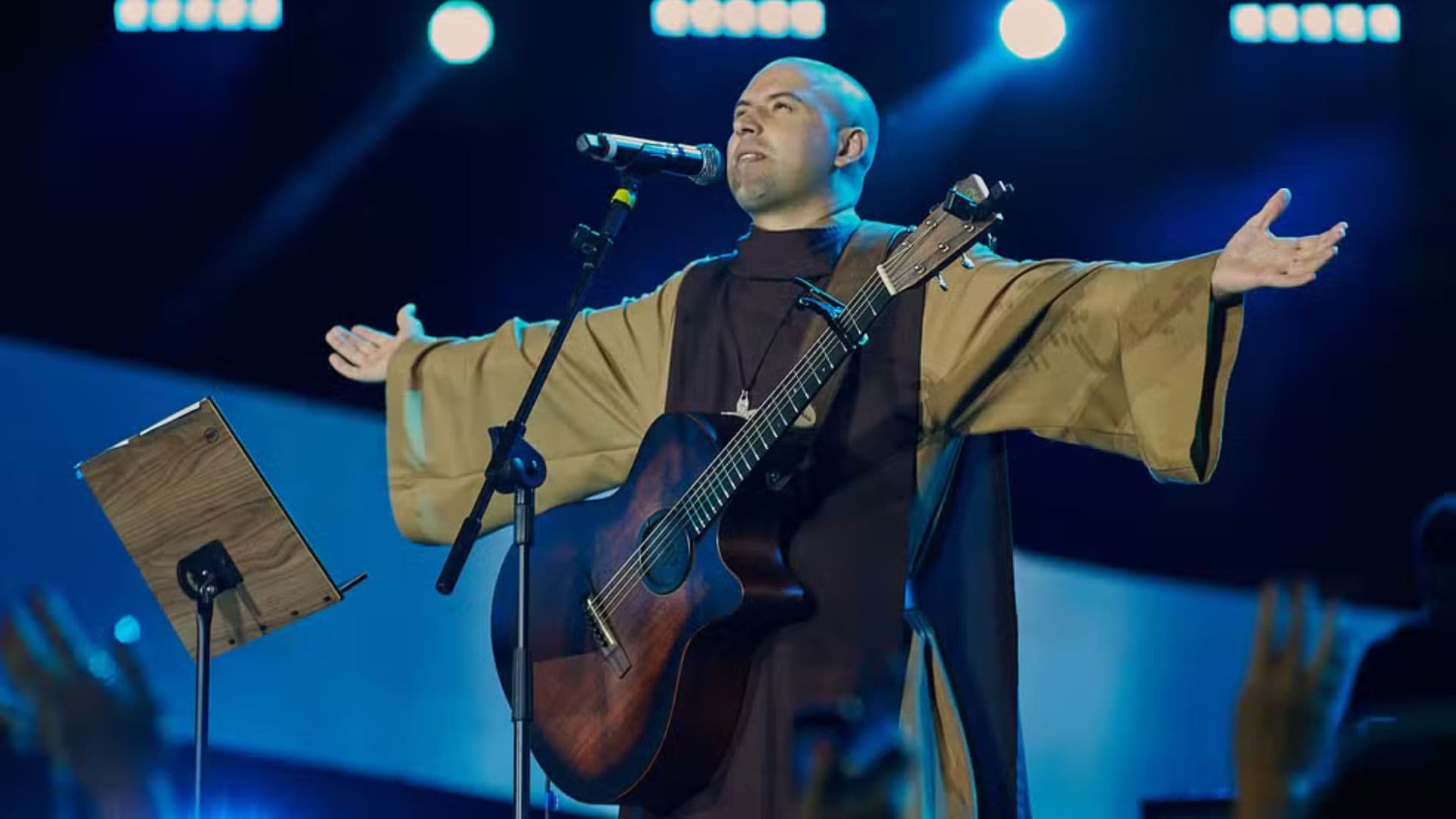 Frei Gilson durante apresentação no rodeio de Barretos, o maior da América Latina.