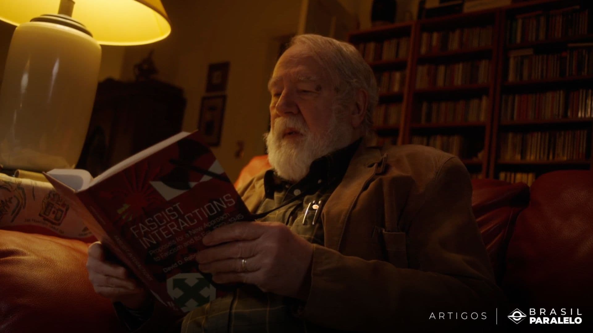 Trecho do épico História do Fascismo com David D. Roberts