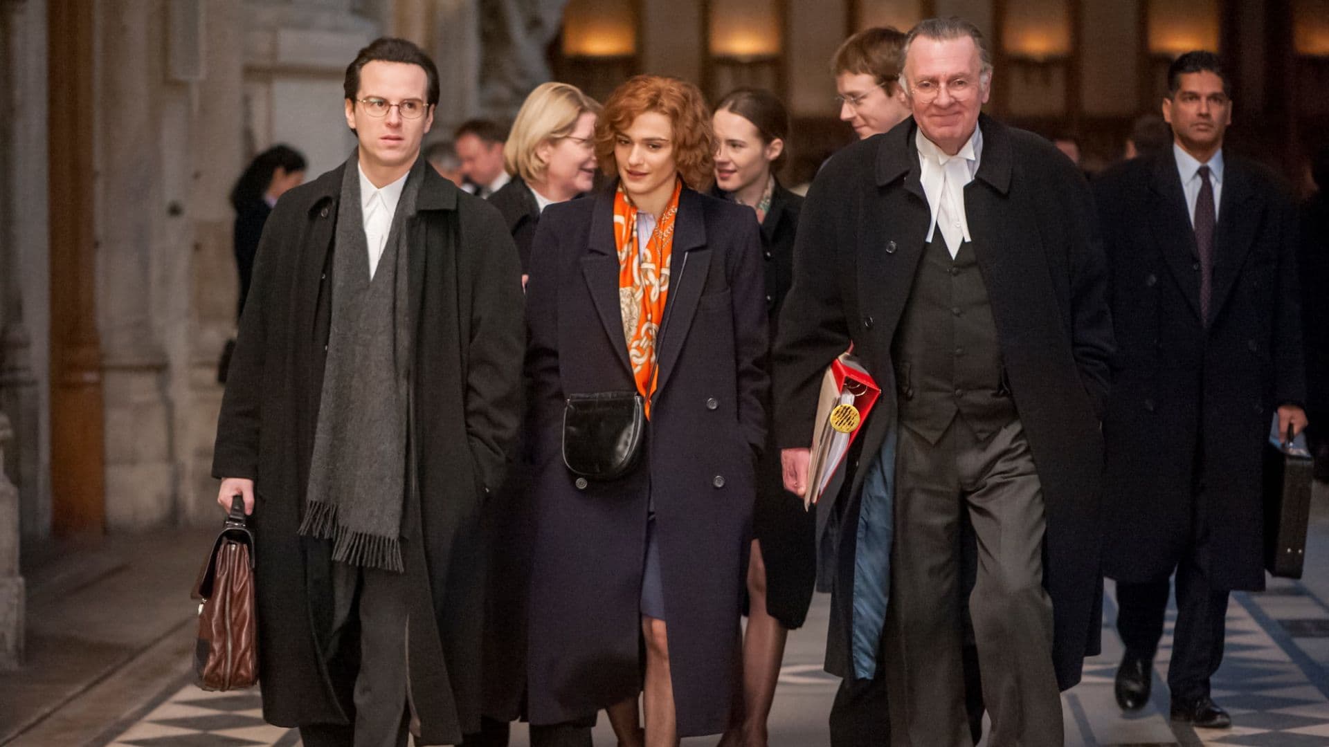 Onde assistir Negação? Um filme sobre a verdade e o poder manipulador da mídia. Descubra onde assistir