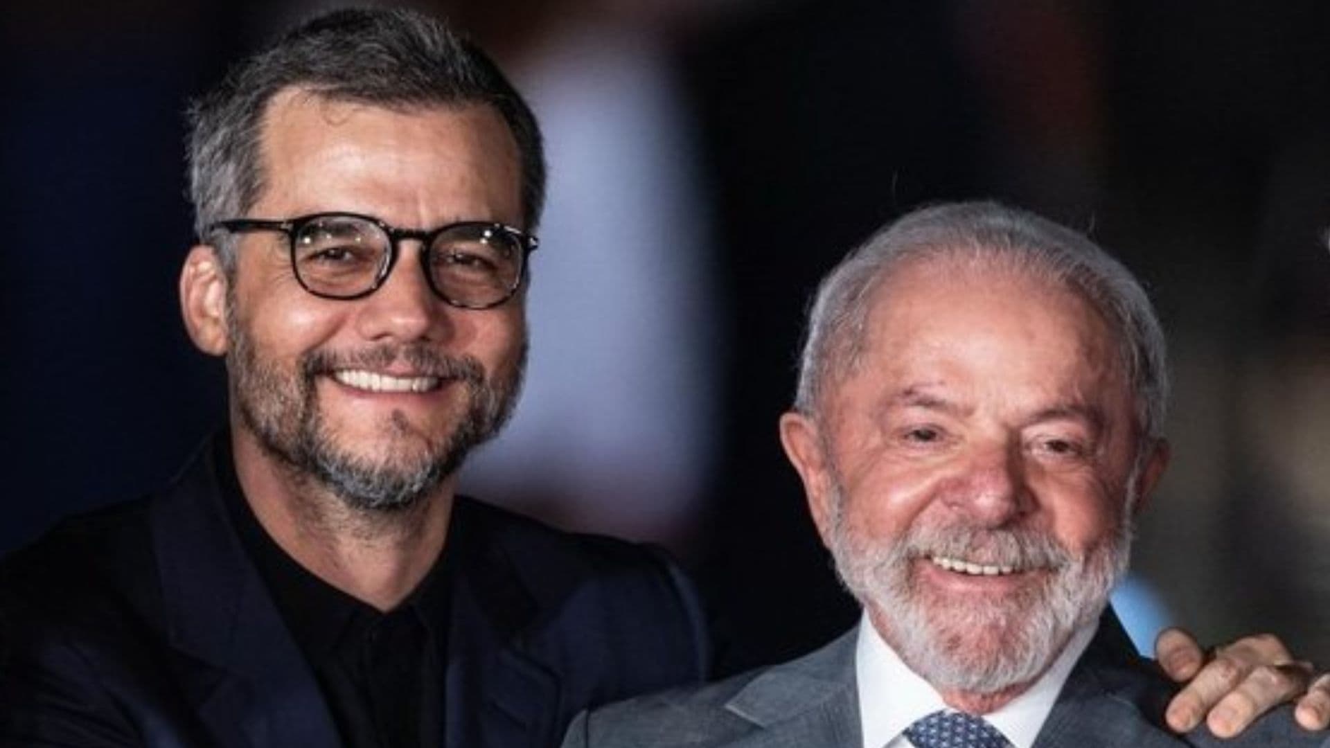 Presidente Lula recebe o ator Wagner Moura.