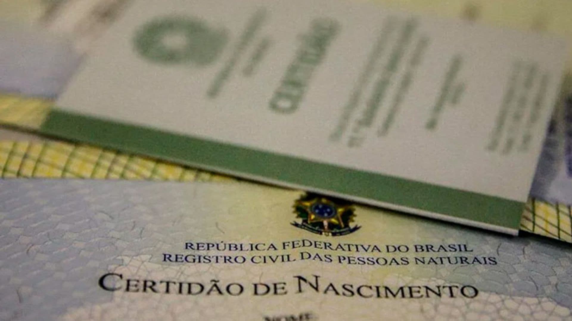 Certidão de nascimento