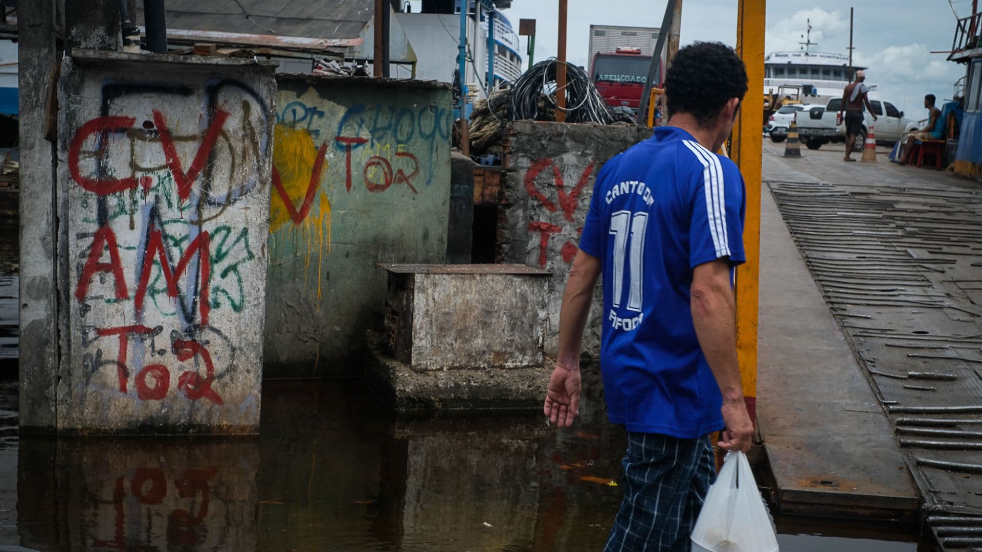 Moradores da Amazônia vivem sob controle do crime organizado, maior parte da região está sob domínio das facções.