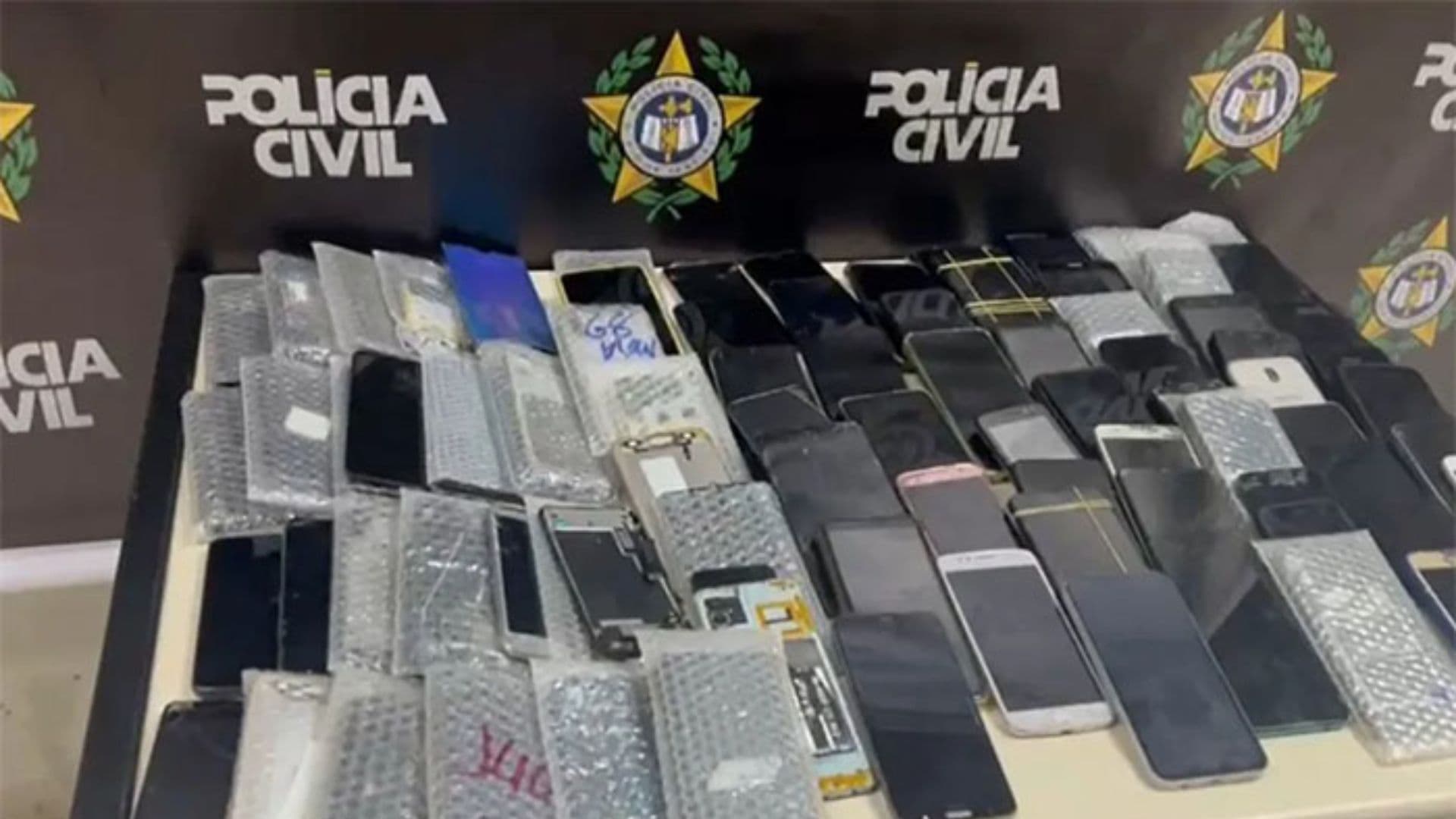 Telefones recuperados pela Operação Rastreio no Rio de Janeiro