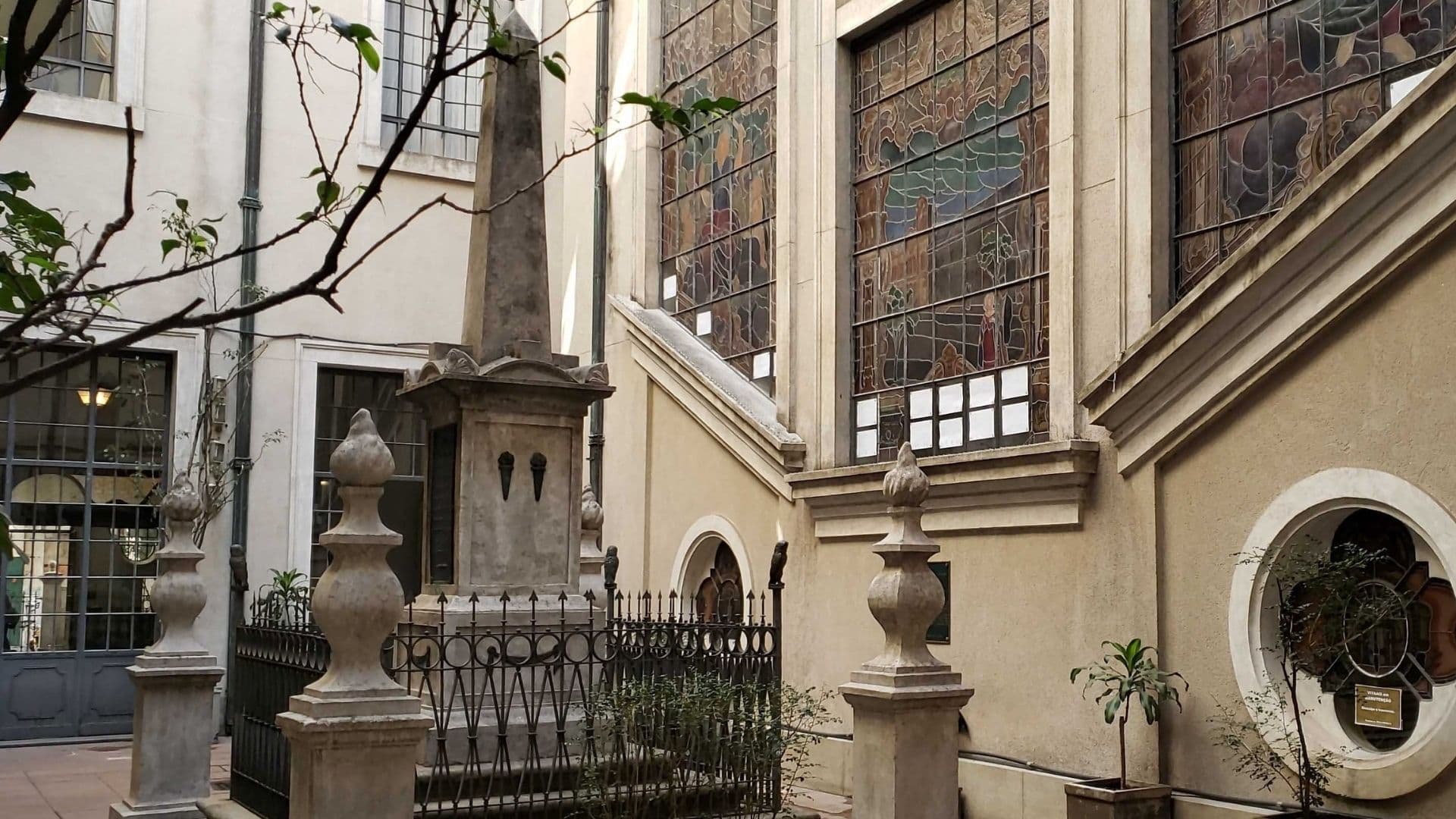 Conheça a sociedade secreta que moldou a história do Brasil e elegeu 8 presidentes