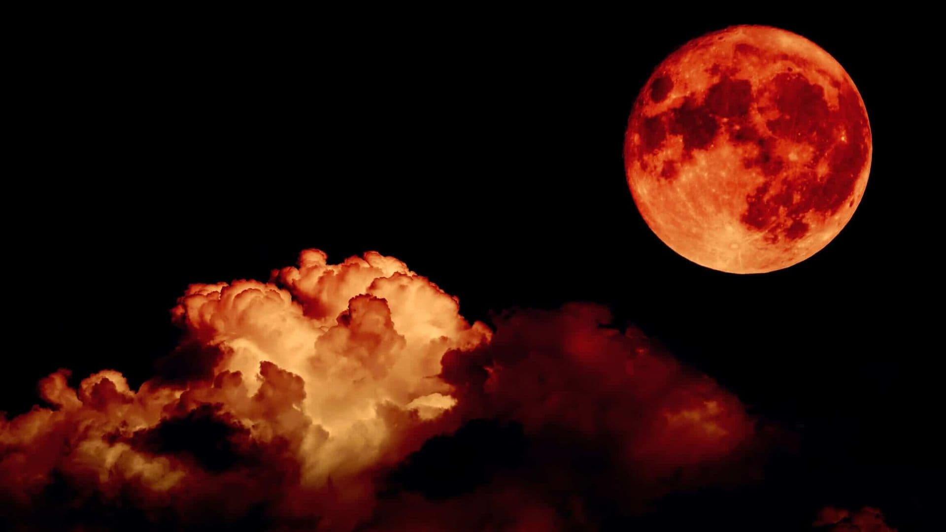 Lua de Sangue registrada durante um eclipse lunar total.