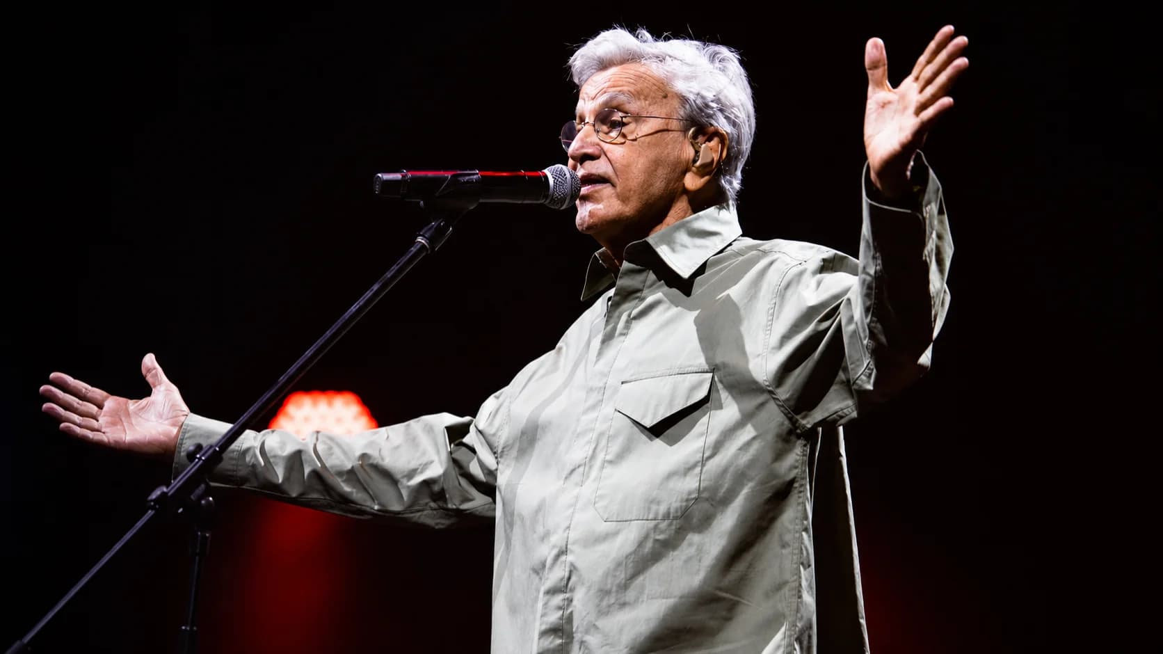 “Isso gera muita confusão”: Caetano Veloso critica radicalização em questões de gênero e raça