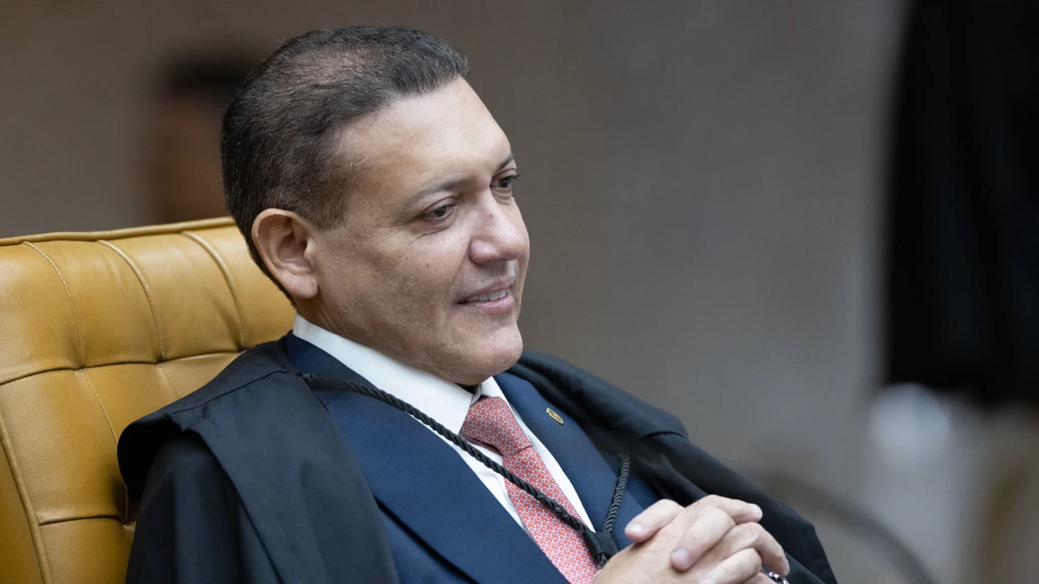 Nunes Marques inicia processo que pode acabar com com prisão de Bolsonaro